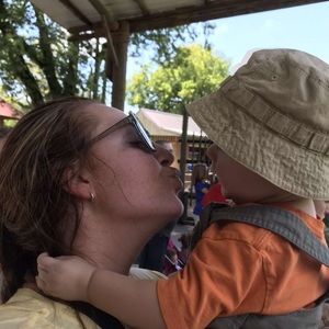 Meet your Posher, Kylee